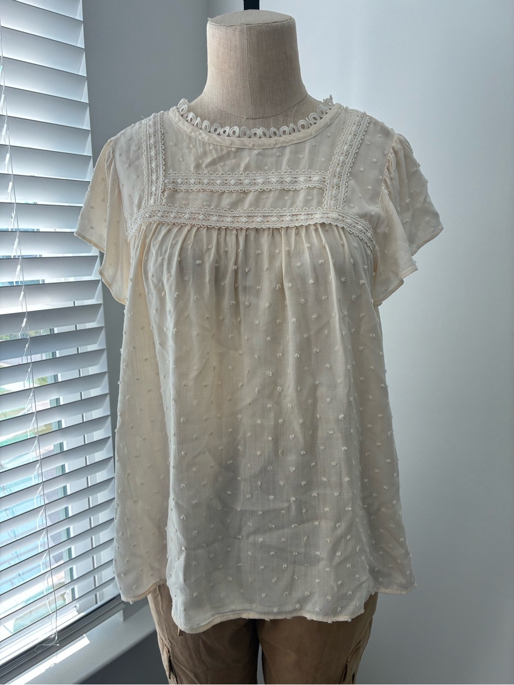 Mine Women's Cream Swiss Dot Lace Flutter Sleeve Lightweight Blouse